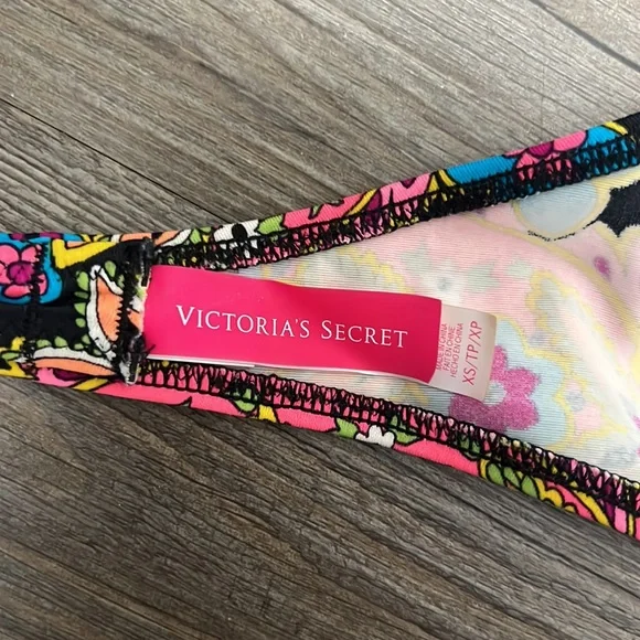 Victoria's Secret Paisley Bandeau Bikini Top Size Small - Picture 5 of 6